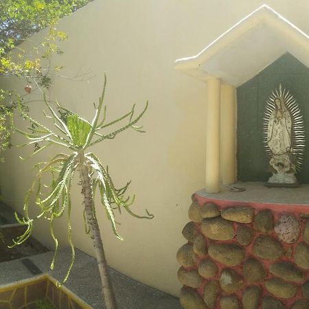 Room In Guest Room - Padrinos Hostal La Paz Full House Luaran gambar