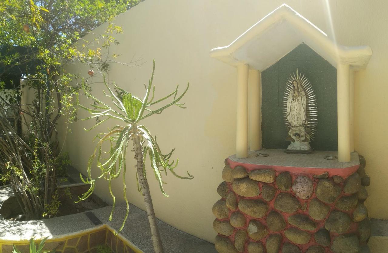 Room In Guest Room - Padrinos Hostal La Paz Full House Luaran gambar